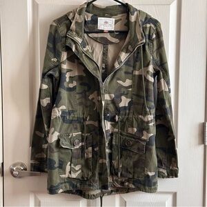 1 Sunset Lane Camouflage Utility Hooded Jacket Women’s Size Small